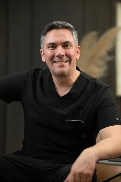 Dr. Alejandro Villaseca